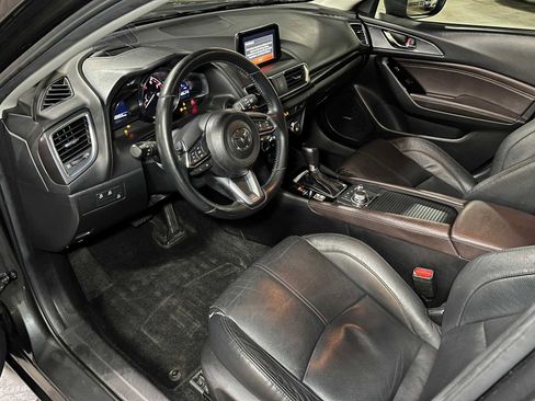 Used 2018 MAZDA MAZDA3 Grand Touring w/ Premium Equipment Package image 23