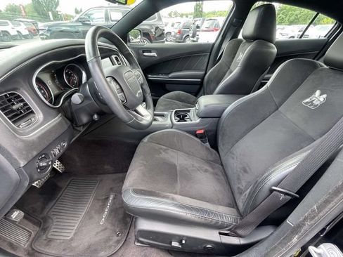 Used 2017 Dodge Charger R/T Scat Pack w/ Technology Group RWD image 15