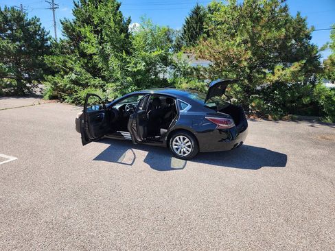 Used 2015 Nissan Altima 2.5 S w/ Power Driver Seat Package FWD image 23