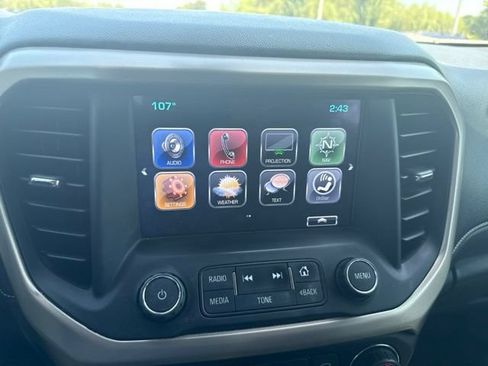 Used 2017 GMC Acadia Denali w/ Technology Package FWD image 9