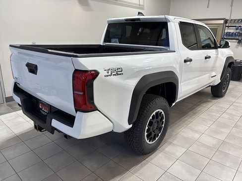 New 2026 Toyota Tacoma TRD Off-Road AWD/4WD image 4