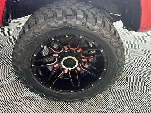 Used 2020 Toyota Tacoma SR w/ SR Convenience Package image 11