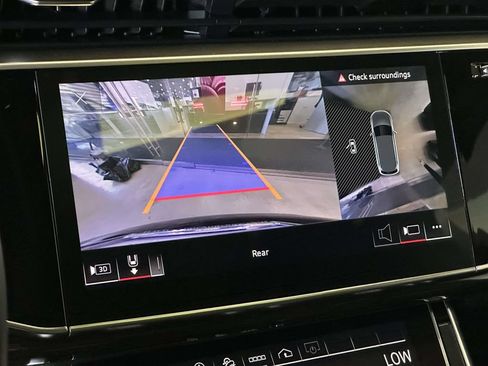 Certified 2022 Audi Q7 3.0T Premium Plus w/ Premium Plus Package AWD/4WD image 32