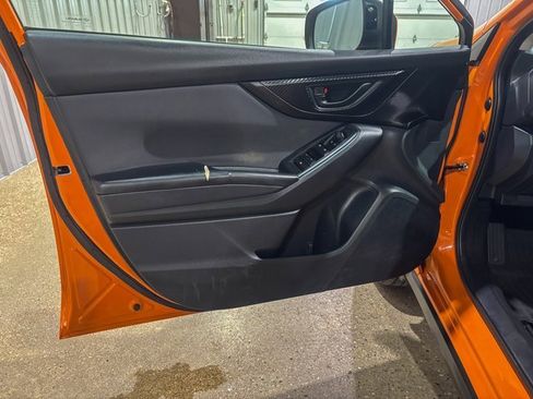 Used 2018 Subaru Crosstrek 2.0i Premium image 14