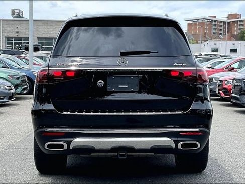 Used 2026 Mercedes-Benz GLS 450 4MATIC image 3
