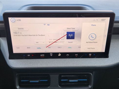 New 2025 Ford Maverick XLT w/ Equipment Group 302A image 15