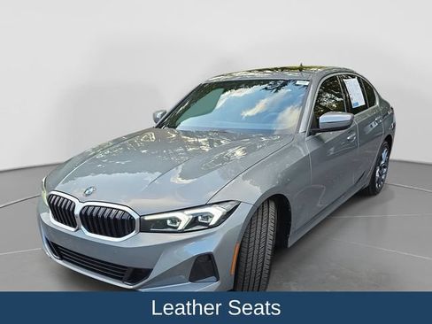Used 2025 BMW 330i Sedan w/ Convenience Package RWD image 4