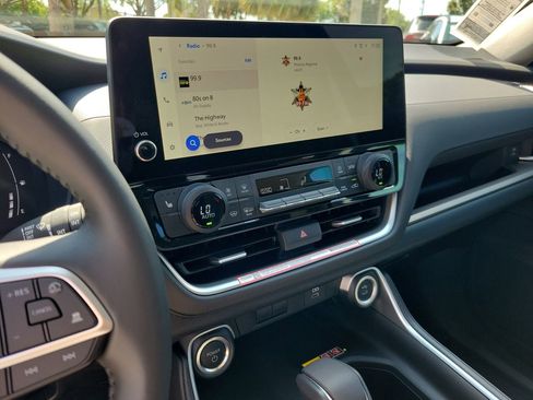 New 2026 Toyota Grand Highlander XLE FWD image 24
