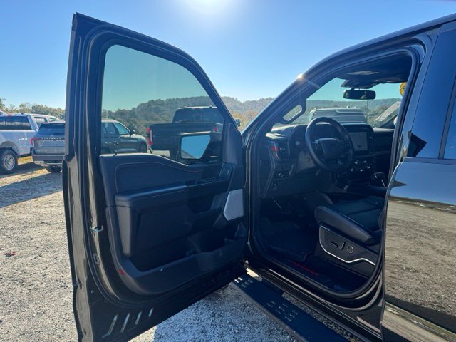 Used 2025 Ford F150 Raptor AWD/4WD image 11