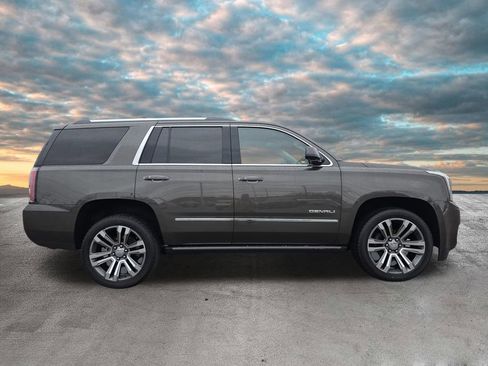 Used 2019 GMC Yukon Denali w/ Denali Ultimate Package image 10