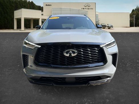 Certified 2025 INFINITI QX60 Luxe w/ Black Edition AWD/4WD image 2