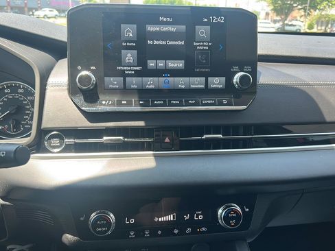 Used 2023 Mitsubishi Outlander SE FWD image 21