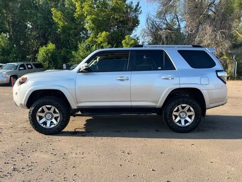 Used 2016 Toyota 4Runner Trail Premium AWD/4WD image 2
