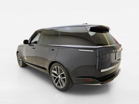 Used 2025 Land Rover Range Rover Autobiography AWD/4WD image 11