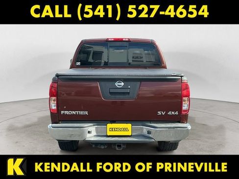 Used 2017 Nissan Frontier SV w/ Moonroof Package AWD/4WD image 4