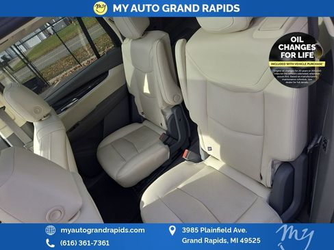 Used 2022 Cadillac XT6 Premium Luxury w/ Technology Package image 44