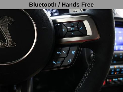Used 2022 Ford Mustang Shelby GT500 w/ Carbon Fiber Track Pack RWD image 44