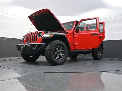 Used 2018 Jeep Wrangler Unlimited Rubicon w/ Dual Top Group image 37