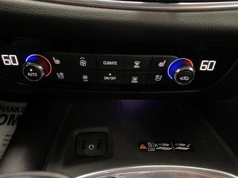 Used 2019 Buick Enclave Avenir w/ Avenir Technology Package image 31