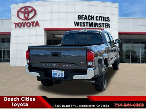 Certified 2022 Toyota Tacoma SR5 RWD image 11