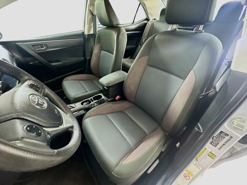 Used 2018 Toyota Corolla LE FWD image 13