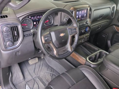 Used 2023 Chevrolet Silverado 3500 High Country w/ Technology Package AWD/4WD image 9