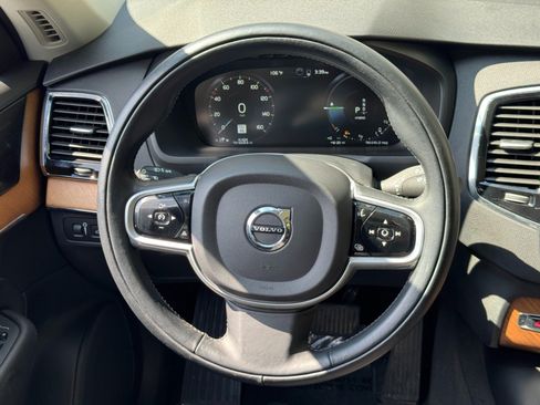 Used 2021 Volvo XC90 T8 Inscription Expression w/ Advanced Package AWD/4WD image 20