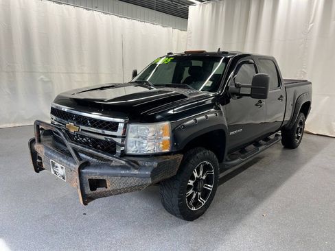 Used 2011 Chevrolet Silverado 2500 LTZ w/ LTZ Plus Package AWD/4WD image 1