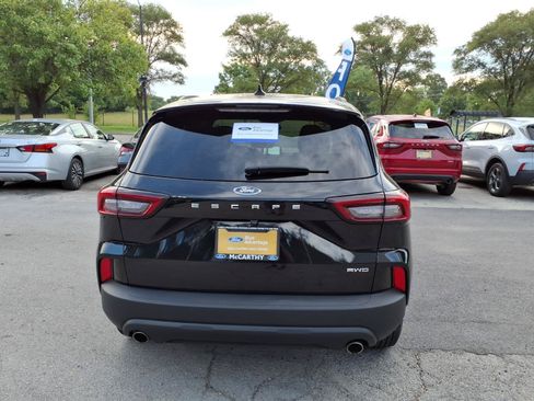 Certified 2025 Ford Escape ST-Line Select AWD/4WD image 4