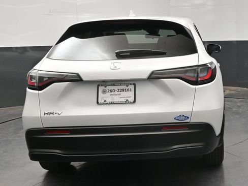 Used 2027 Honda HR-V LX image 7