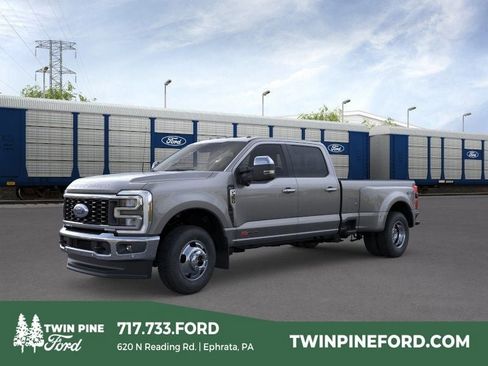 New 2026 Ford F350 4x4 Crew Cab DRW Super Duty image 1