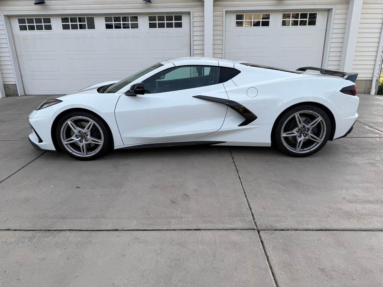 Used 2023 Chevrolet Corvette Stingray Premium Cpe w/ Z51 Performance Package RWD image 6