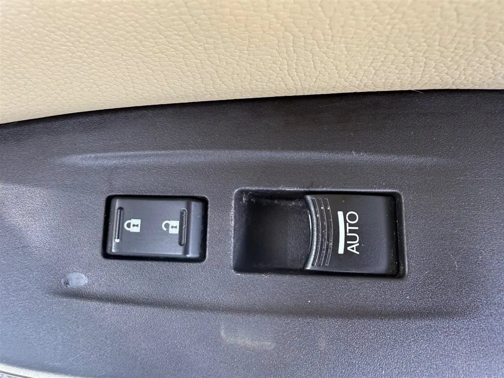 Used 2016 Acura ILX FWD image 35