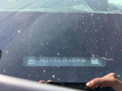 Used 2023 Chevrolet TrailBlazer RS w/ Sun and Liftgate Package image 32