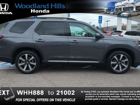 Used 2025 Honda Pilot Elite image 4