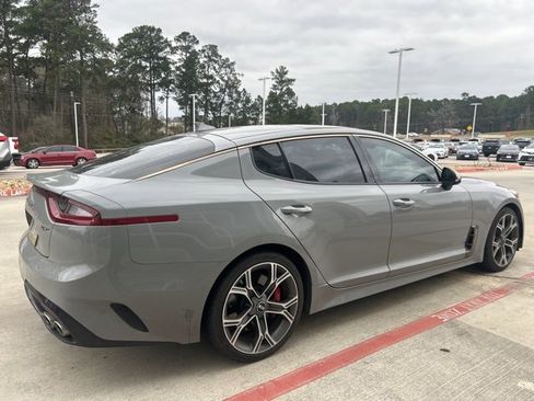 Used 2021 Kia Stinger GT2 image 3