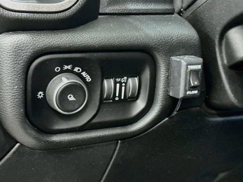 Used 2019 RAM 3500 Tradesman AWD/4WD image 10