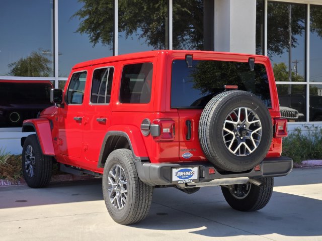 Used 2026 Jeep Wrangler Unlimited Sahara AWD/4WD image 5