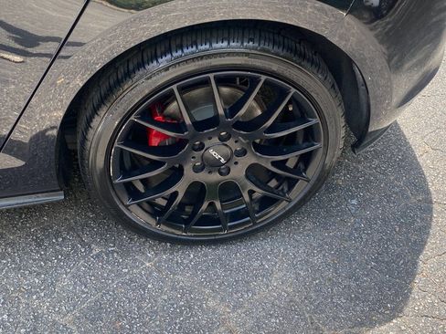 Used 2015 Volkswagen GTI S FWD image 9