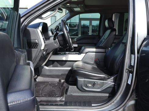 Used 2019 Ford F350 Lariat w/ Lariat Ultimate Package image 9