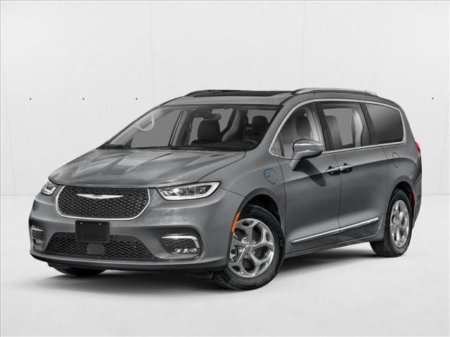 Used 2021 Chrysler Pacifica Touring-L w/ Uconnect Theater Family Group FWD image 1