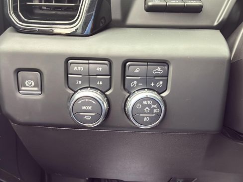 Used 2024 GMC Sierra 1500 AT4X w/ AT4X AEV Edition AWD/4WD image 13