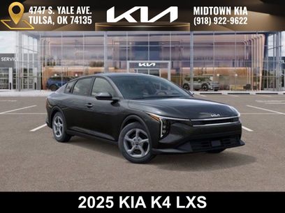 New 2025 Kia K4 LXS