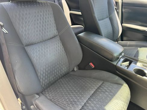 Used 2018 Nissan Altima 2.5 SV FWD image 32