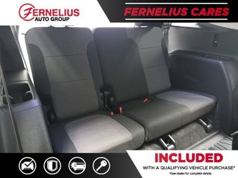 Used 2020 Chevrolet Traverse LT w/ Driver Confidence II Package AWD/4WD image 24