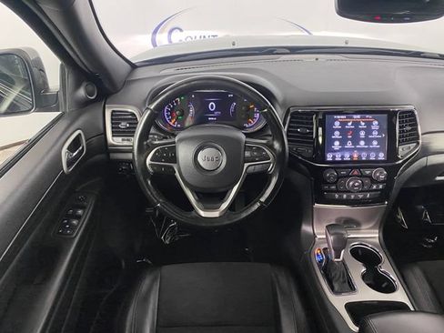 Used 2020 Jeep Grand Cherokee Altitude AWD/4WD image 15