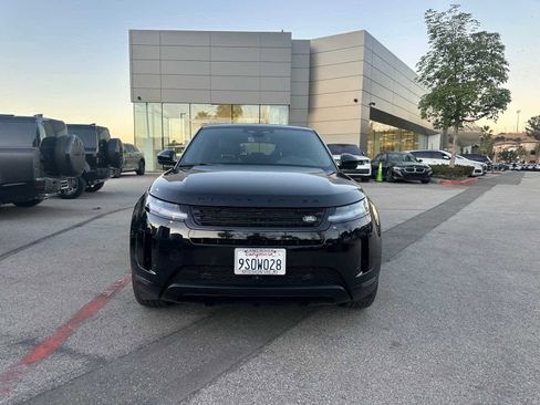 Used 2025 Land Rover Range Rover Evoque S image 6