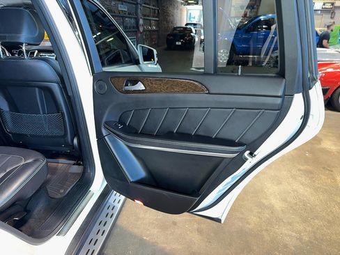 Used 2014 Mercedes-Benz GL 450 4MATIC image 88