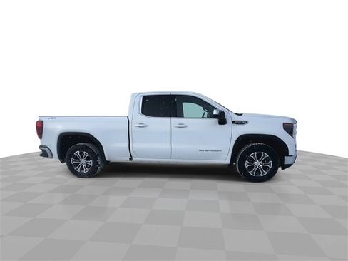 Used 2024 GMC Sierra 1500 SLE image 9