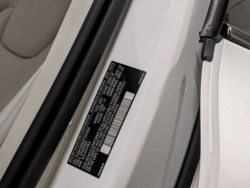 New 2026 Volvo XC60 B5 Ultra w/ Protection Package Premier image 31